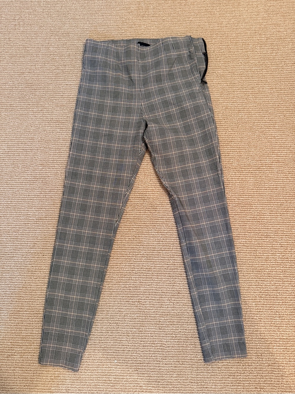 Zara Plaid Skinny Dress Pants in Gray and White